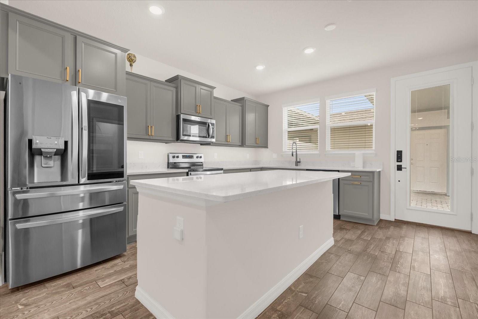 PINEWOOD RESERVE - Residential Lease