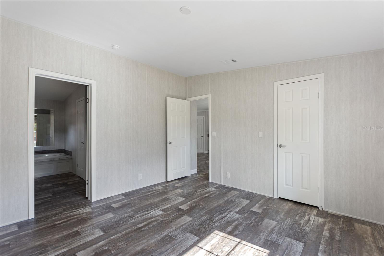 CANDLELIGHT GROVES - Residential