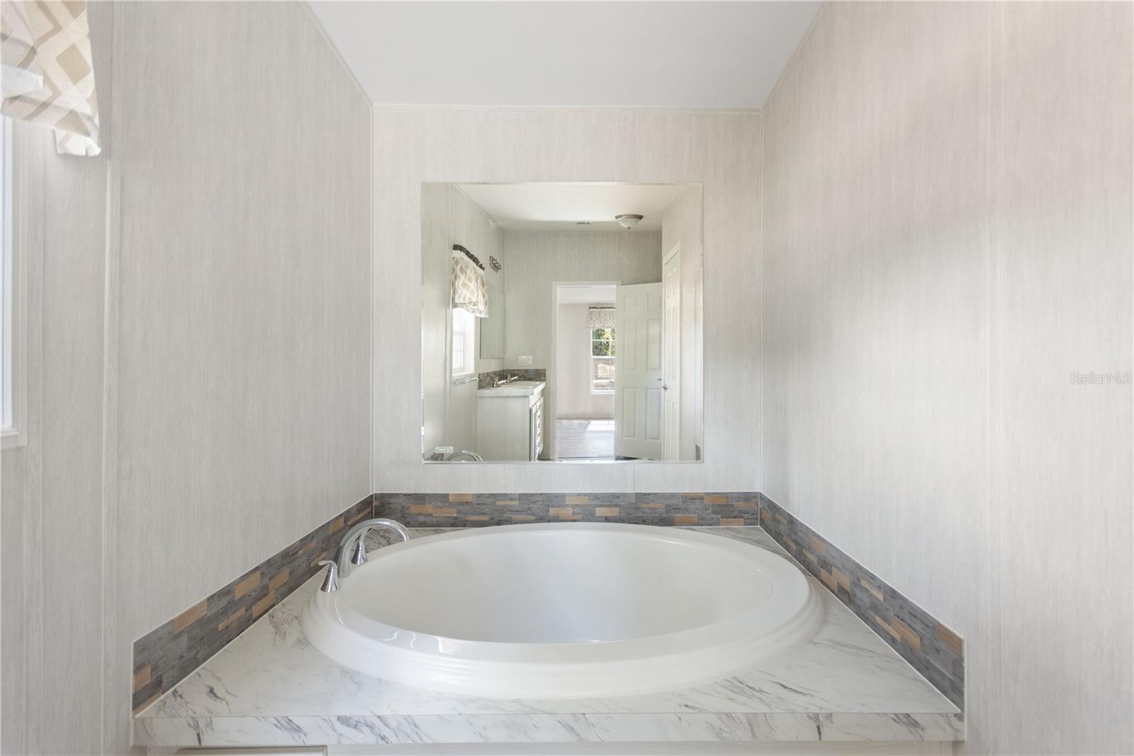 CANDLELIGHT GROVES - Residential