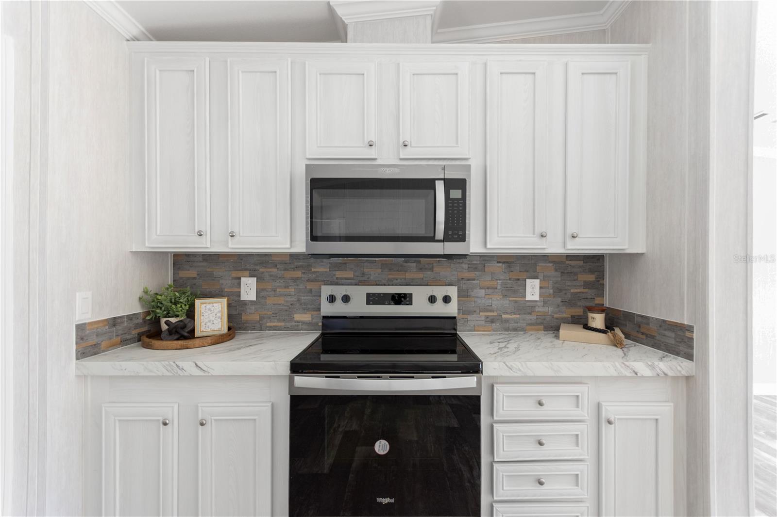 CANDLELIGHT GROVES - Residential