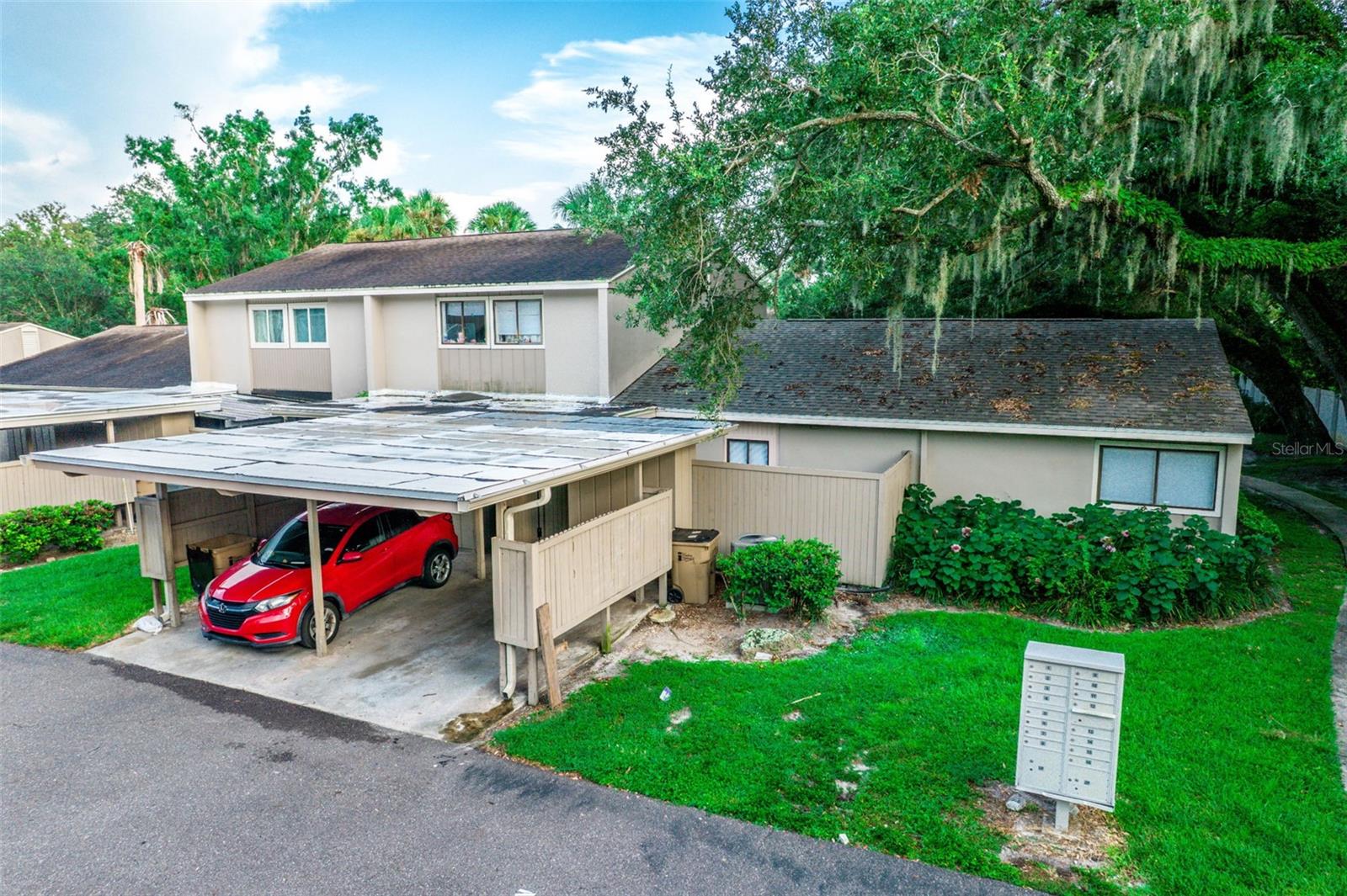 Completely Remodeled - Welcome to this charming one-story, end unit villa, beautifully updated to meet all your modern living needs. This home features 3 spacious bedrooms, 2 full baths, and an L-shaped living and dining area perfect for both entertaining and relaxation.
Recent and notable improvements include:
Brand new AC system (2023)
New hot water heater (2024)
New roof (2024)
All new faucets (2024)
New toilets (2024)
Updated bathroom vanities (2024)
Microwave and dishwasher installed in 2024
New lower kitchen cabinets (2024)
New flooring, baseboards, and fresh paint (2024/2025)
Modern light fixtures and garbage disposal (2024/2025)
New electric panel and circuits
The home also features a fenced-in patio with an additional shed for storage. All appliances remain, with the washer and dryer sold "as is." This villa is designed with neutral colors and crown molding for a timeless look.
Don't miss the opportunity to own this remarkably updated villa. It's move-in ready and waiting for you to call it home. Schedule a viewing today!