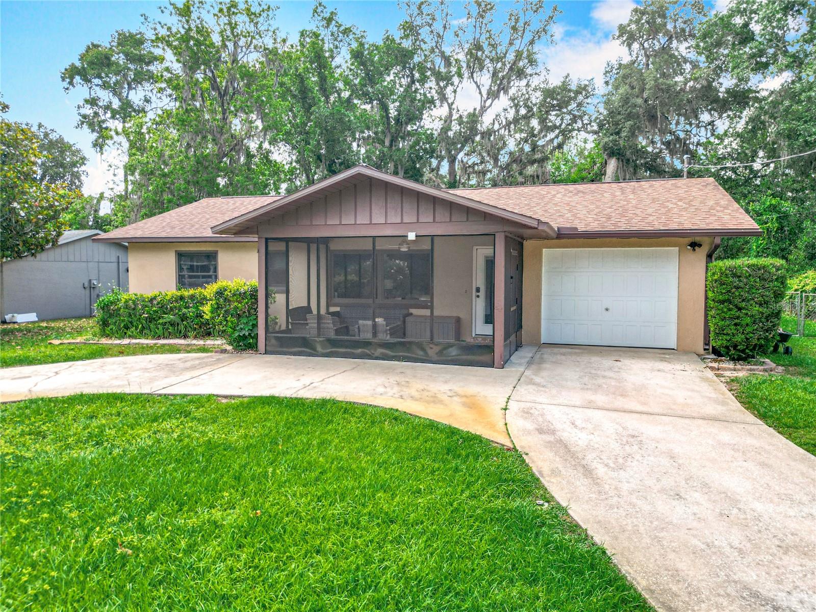 7228 E OAK ISLE DRIVE