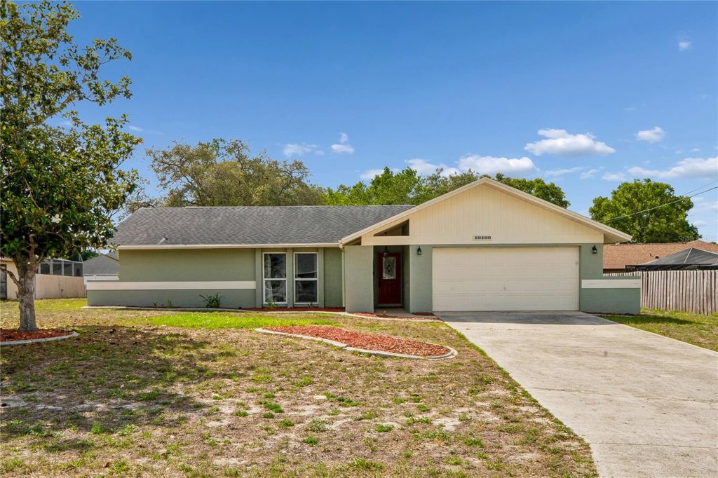 Photo of 10100 Vancouver Road, Spring Hill, FL 34608 (MLS # W7885649)
