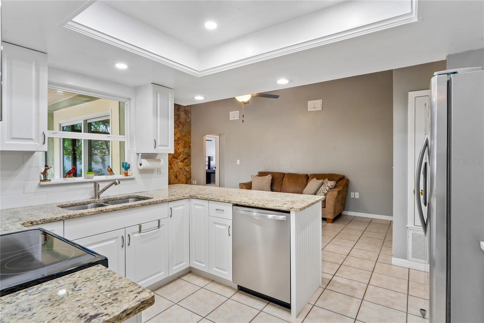 SPRING HILL - Residential