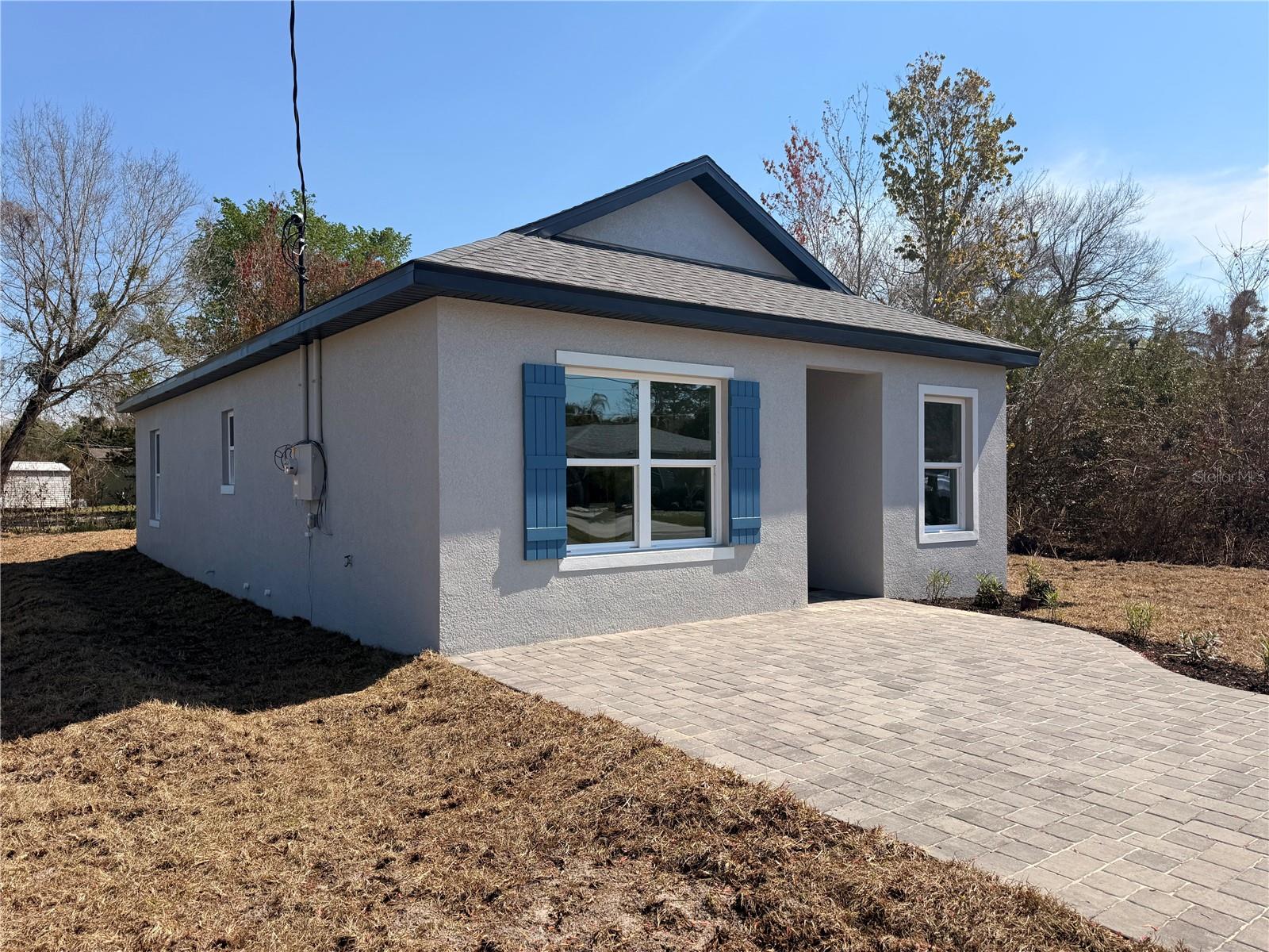 2207 MCCARTHY AVENUE