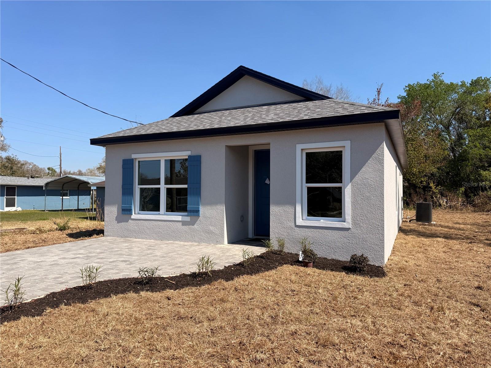 2207 MCCARTHY AVENUE