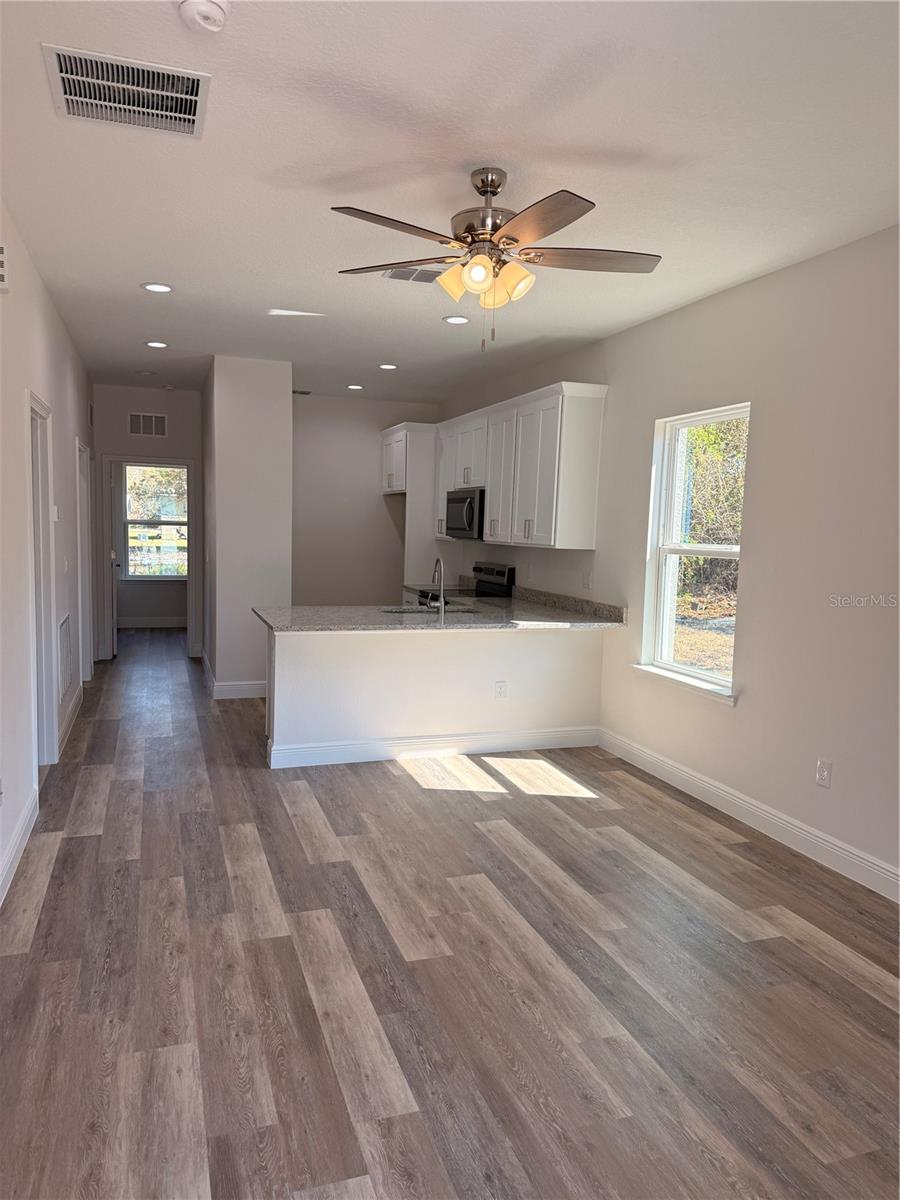 LOCKHARTS SUB - Residential