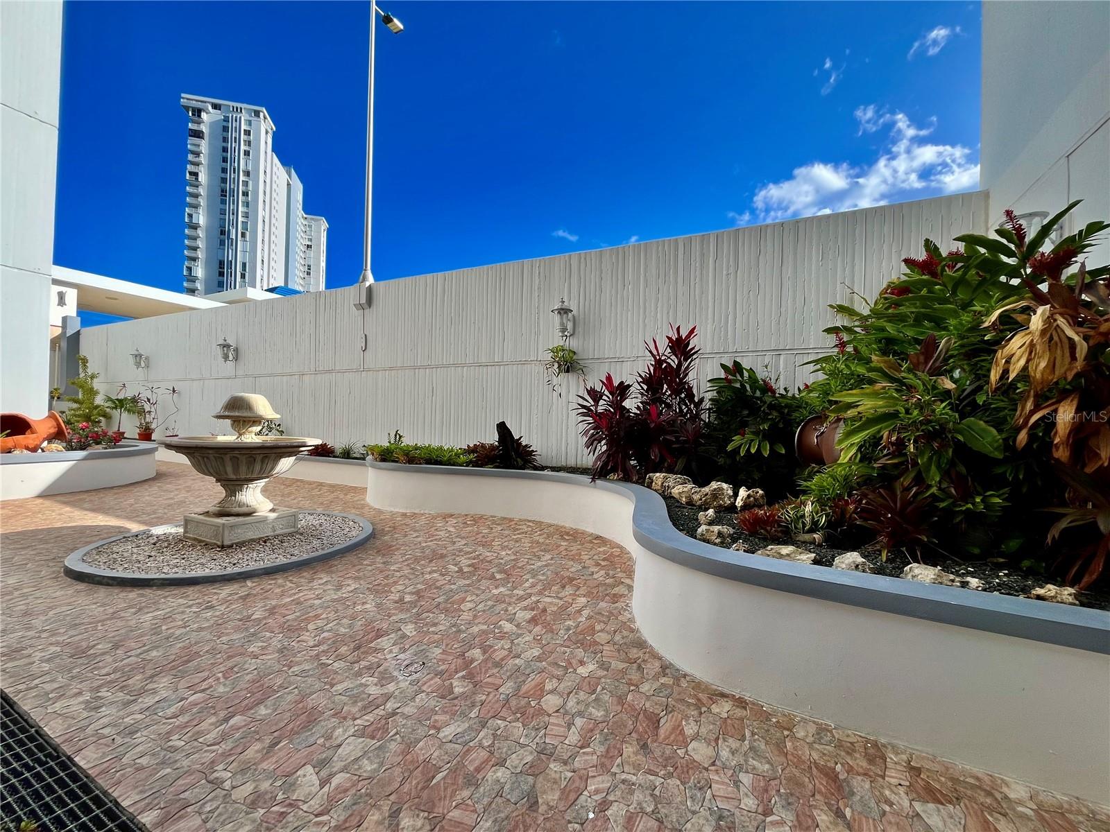 CONDOMINIO DOS MARINAS - Residential