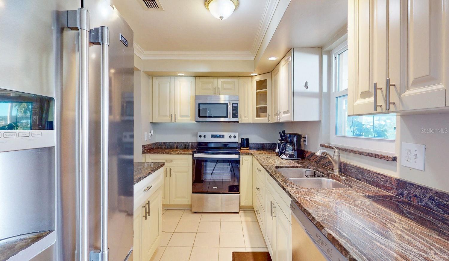 BELLE VISTA SHORES - Residential Lease