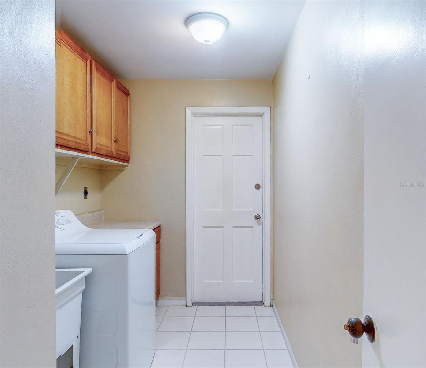BELLE VISTA SHORES - Residential Lease