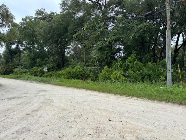 Come check out this prime building lot in Belleview Heights Estates. Being located close to various shops and restaurants, this gives you plenty to do in your free time. Priced to sell.