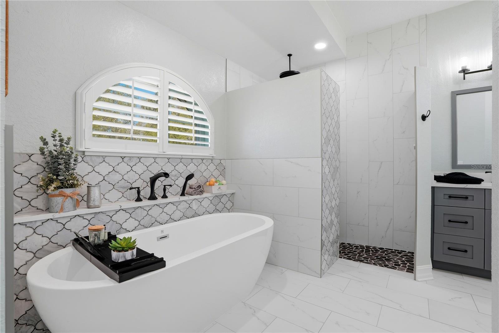 WOODS AT LAKE SEMINOLE UNIT TWO - Residential