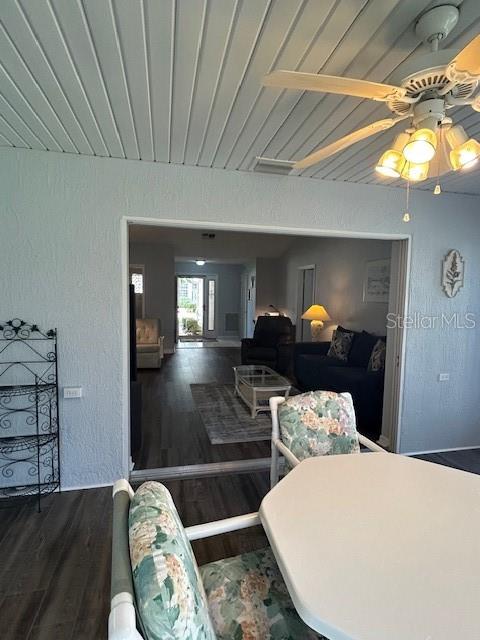 OAK RUN / THE FOUNTAINS - Residential
