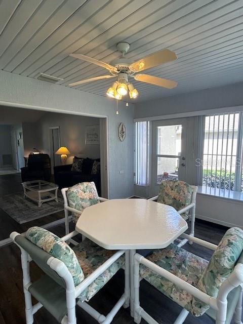 OAK RUN / THE FOUNTAINS - Residential