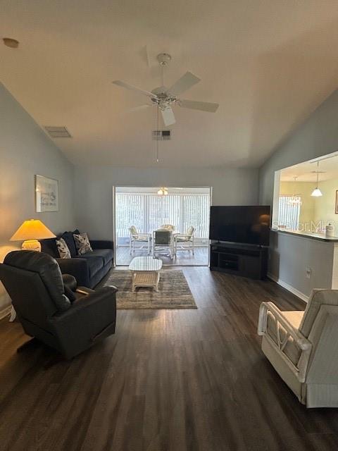 OAK RUN / THE FOUNTAINS - Residential