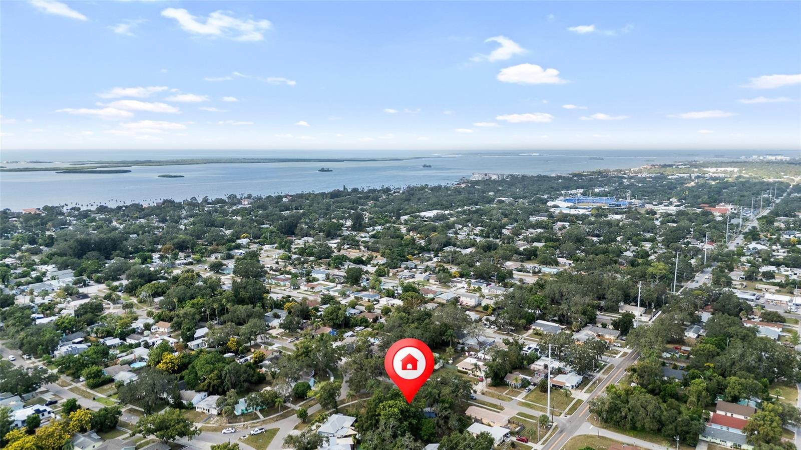 SHADOW LAWN - Residential