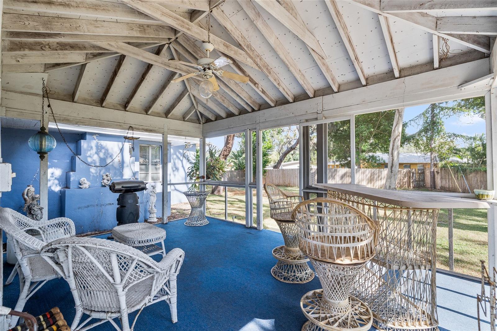 SHADOW LAWN - Residential