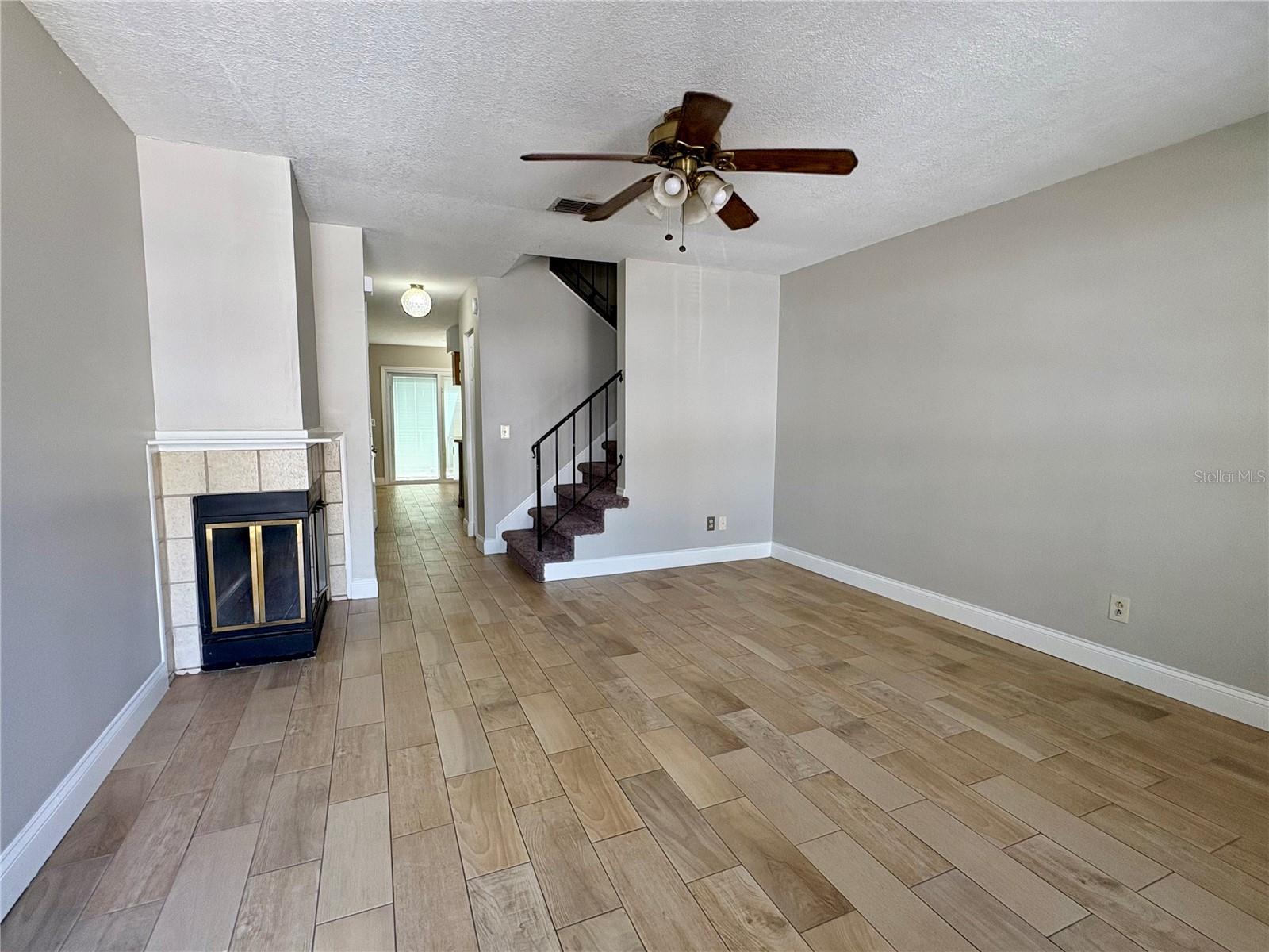 5709 DALDEN DRIVE