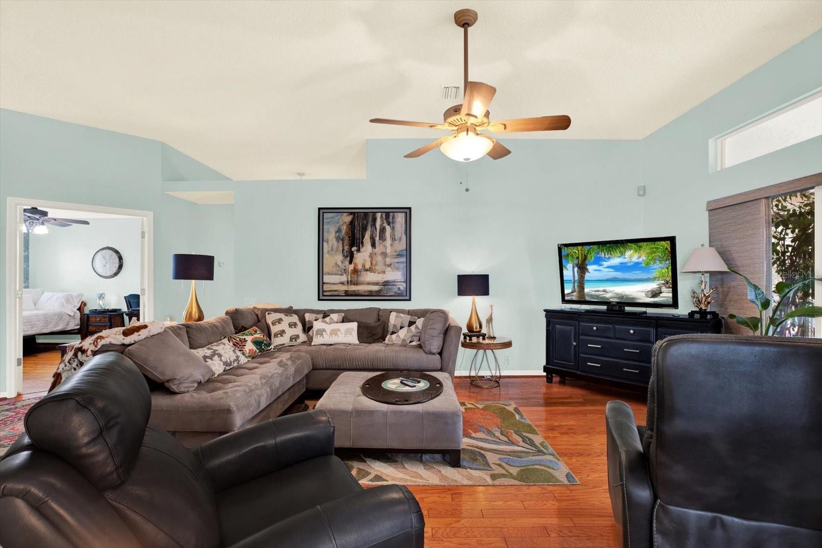 SPRING HILL - Residential