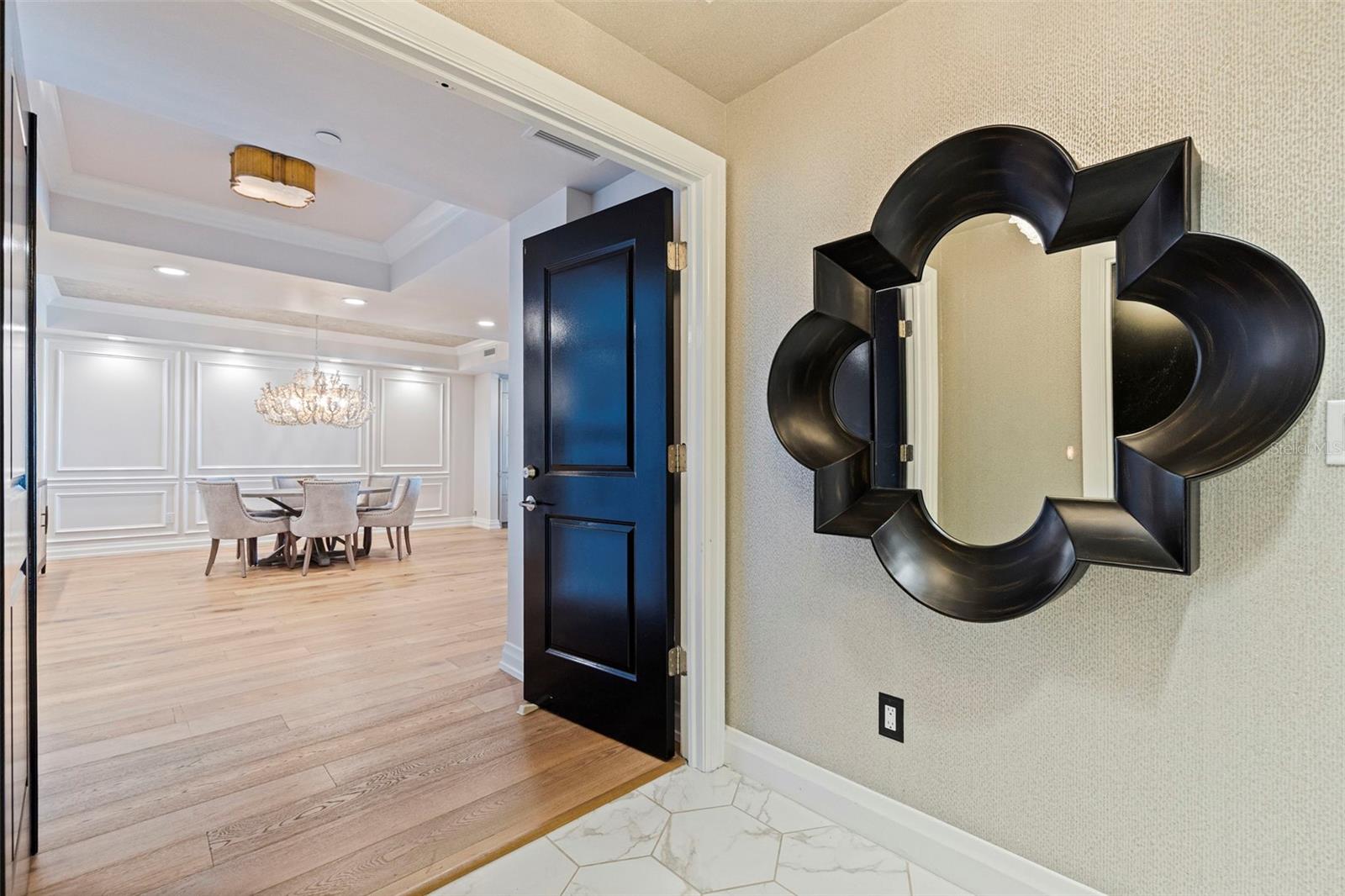 650 COLLANY ROAD 503