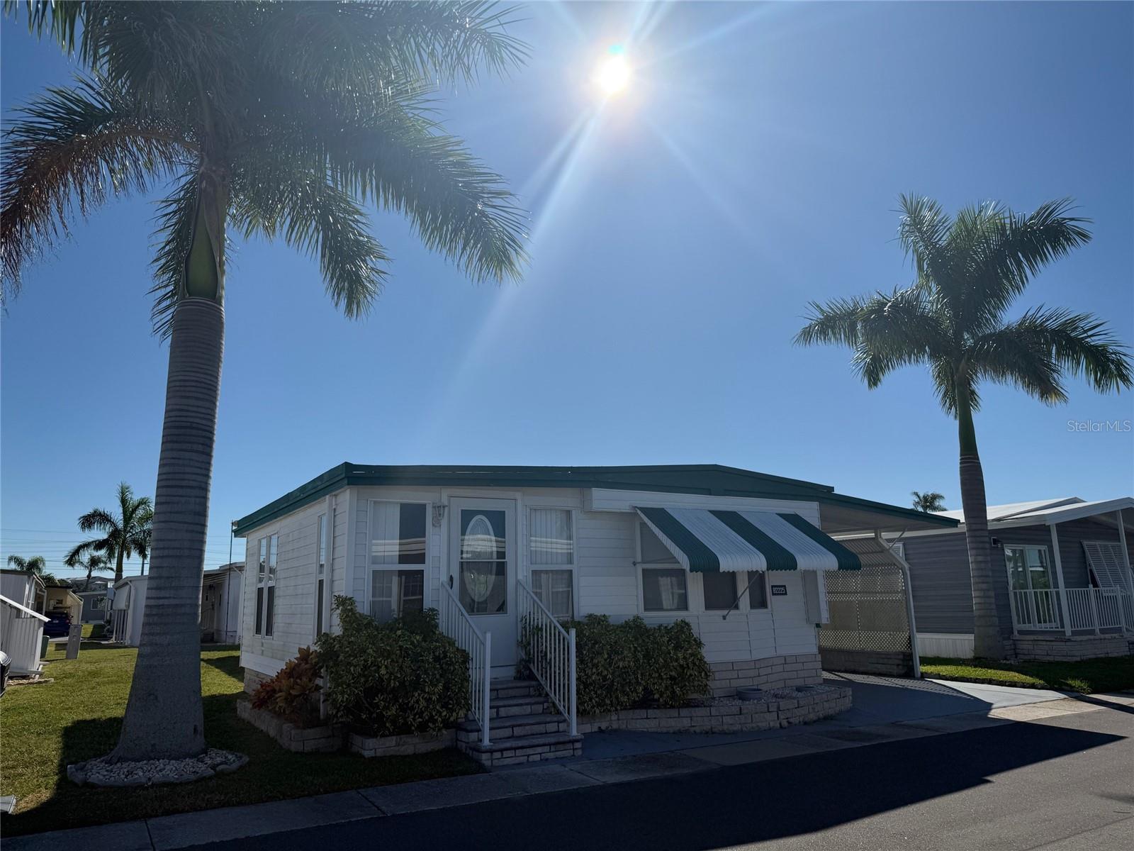 GOLDEN GATE MOBILE HOME PARK UNREC - Residential