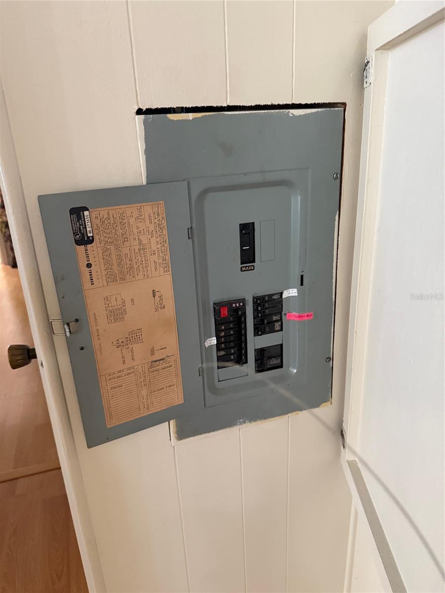 GOLDEN GATE MOBILE HOME PARK UNREC - Residential