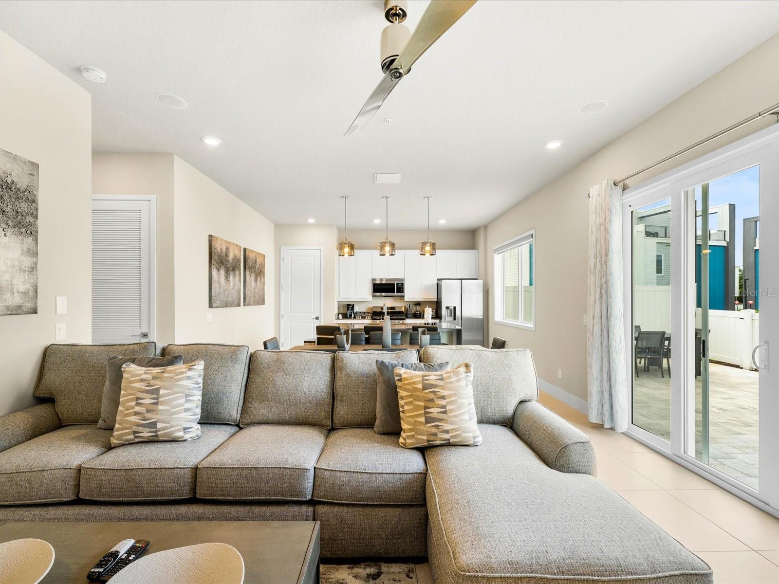 SPECTRUM AT REUNION CONDO PH 5A OR 6337/630 UNIT 7 - Residential