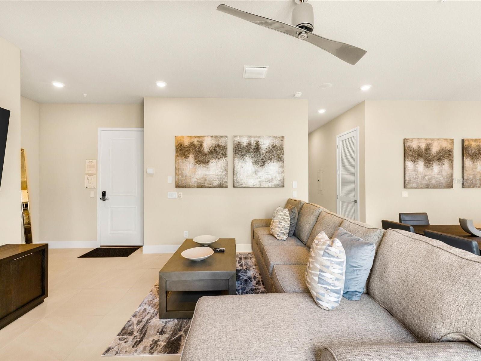 SPECTRUM AT REUNION CONDO PH 5A OR 6337/630 UNIT 7 - Residential