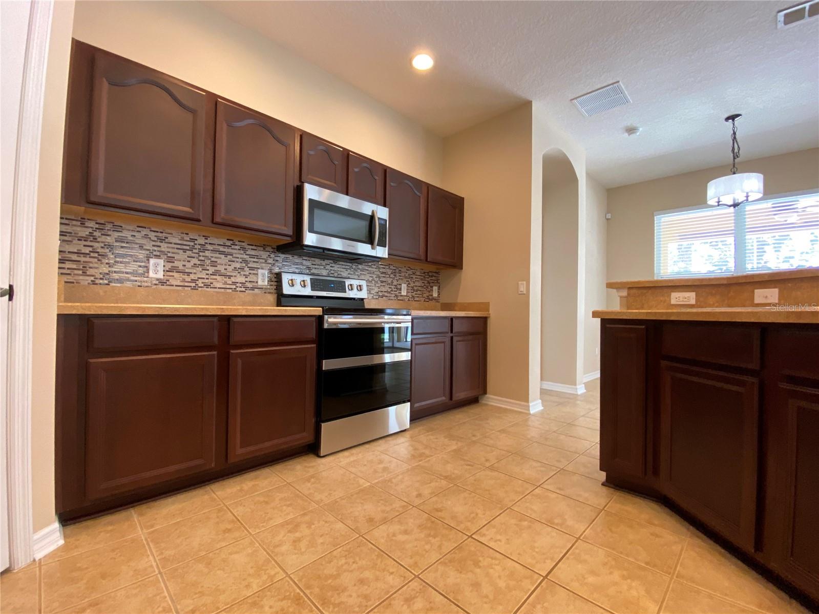 LAKES/WINDERMERE PH 03 P & Q - Residential Lease