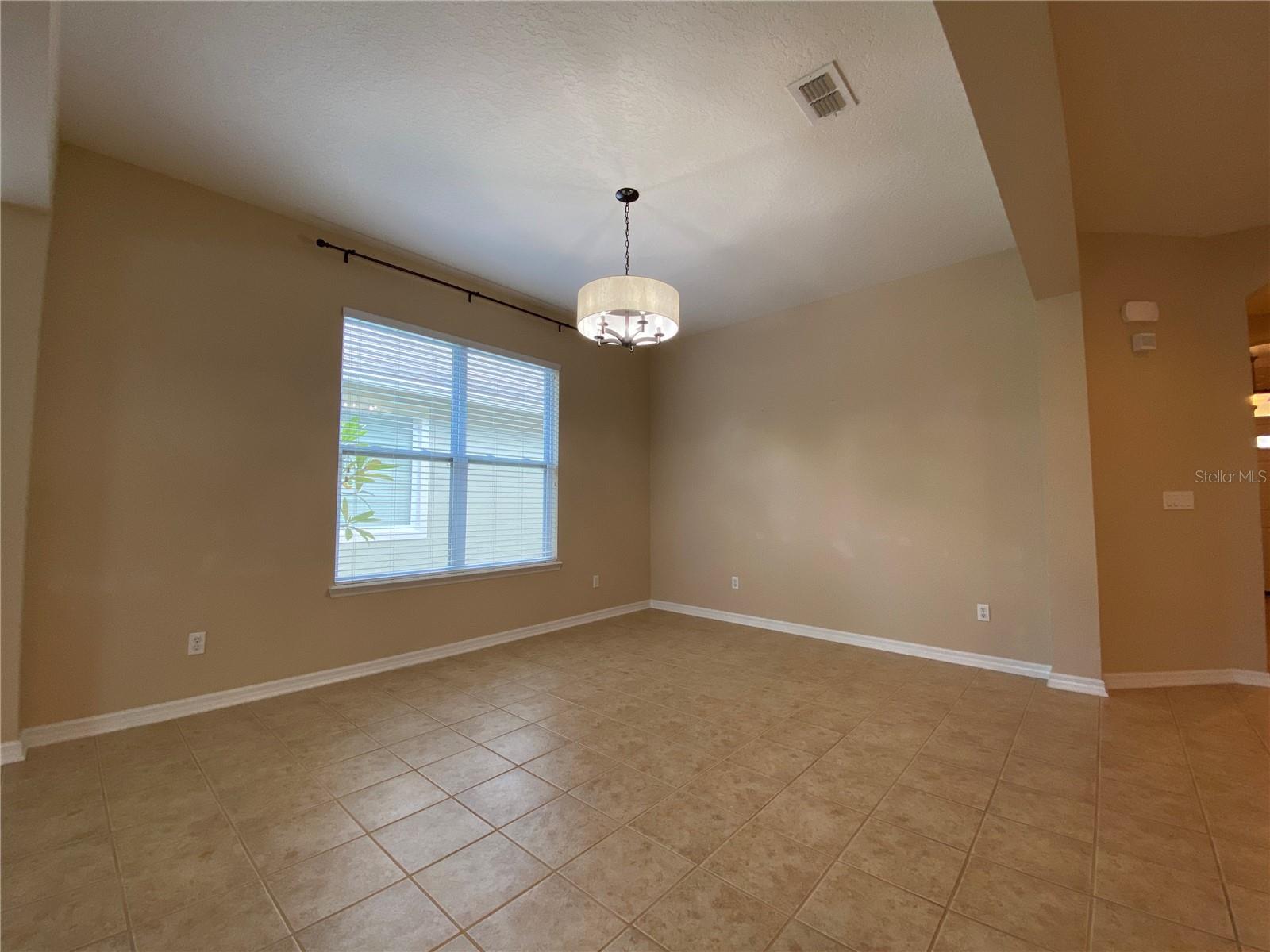 LAKES/WINDERMERE PH 03 P & Q - Residential Lease