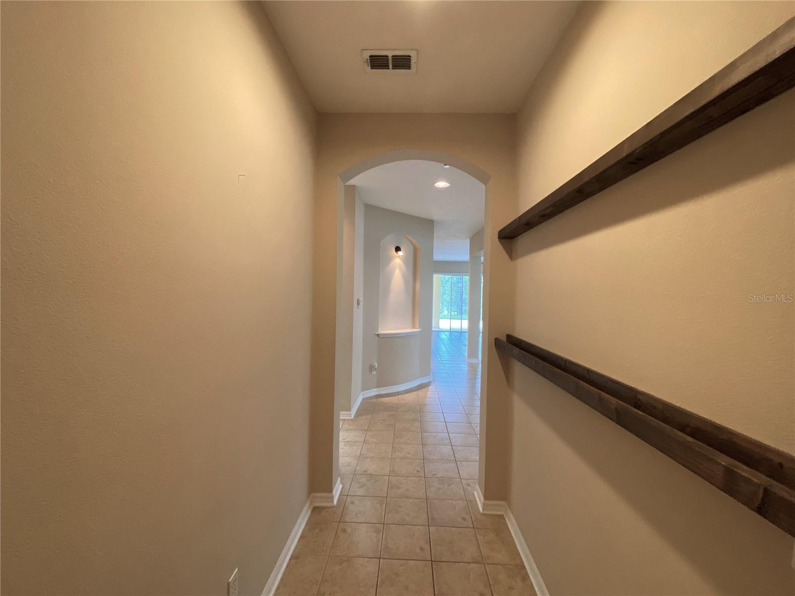 LAKES/WINDERMERE PH 03 P & Q - Residential Lease