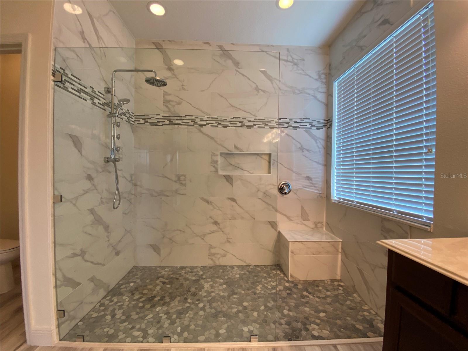 LAKES/WINDERMERE PH 03 P & Q - Residential Lease