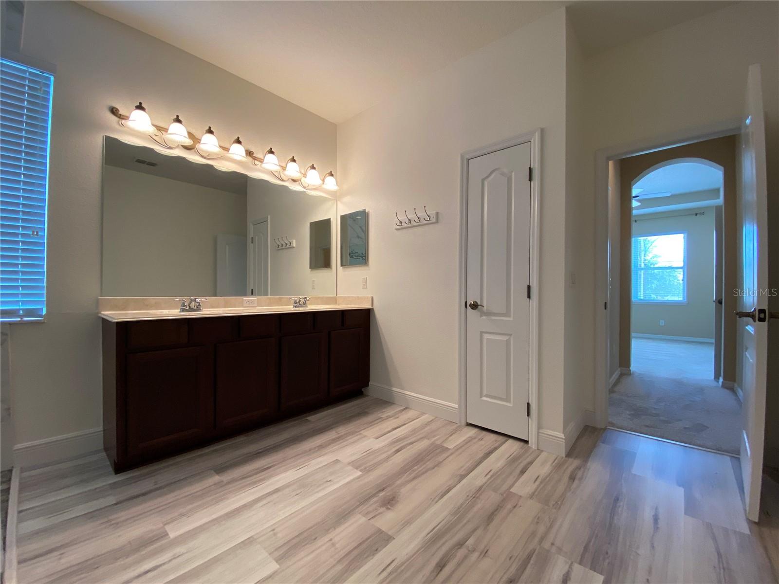 LAKES/WINDERMERE PH 03 P & Q - Residential Lease