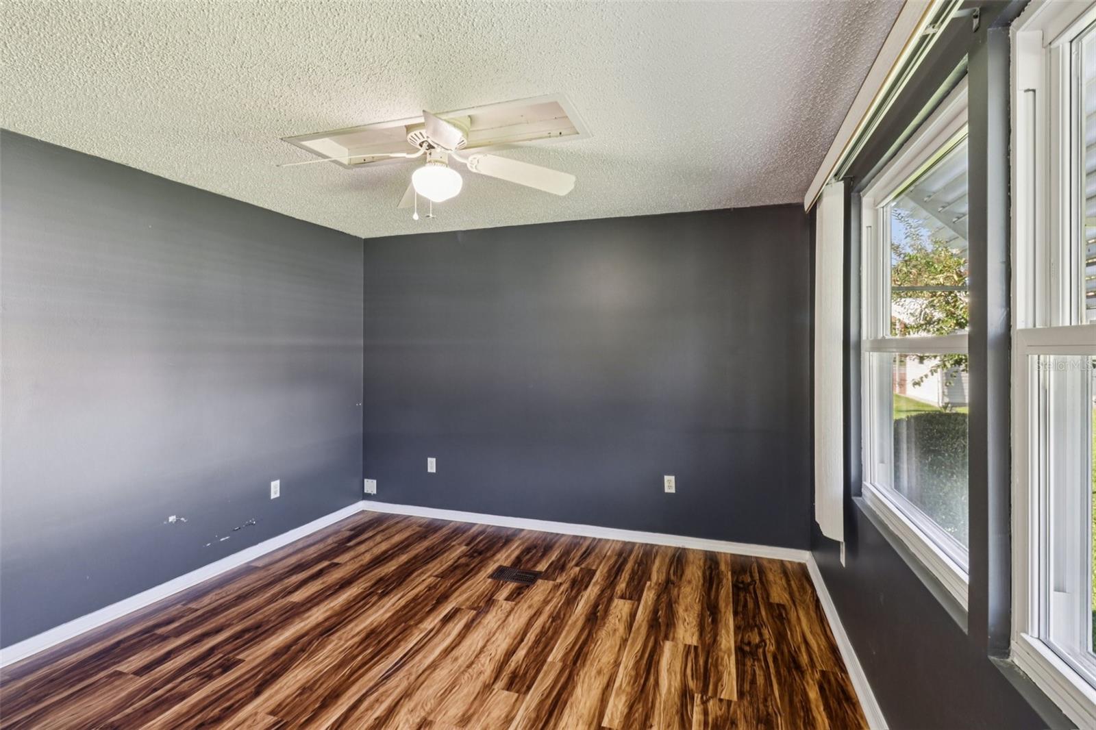 DORA PINES UNIT 3 - Residential