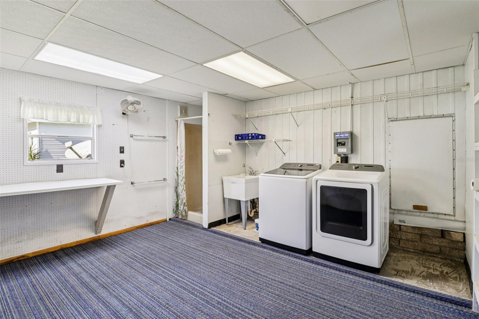 DORA PINES UNIT 3 - Residential