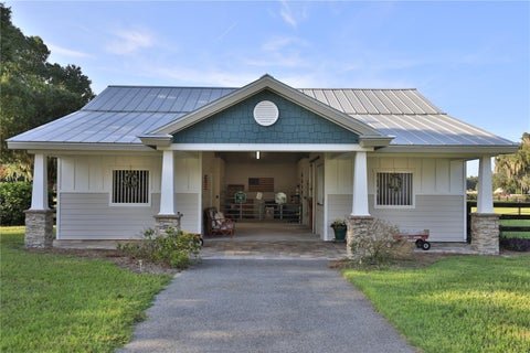 Tiny photo for 11811 SE Sunset Harbor Road, Weirsdale, FL 32195 (MLS # OM731796)