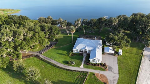 Tiny photo for 11811 SE Sunset Harbor Road, Weirsdale, FL 32195 (MLS # OM731796)