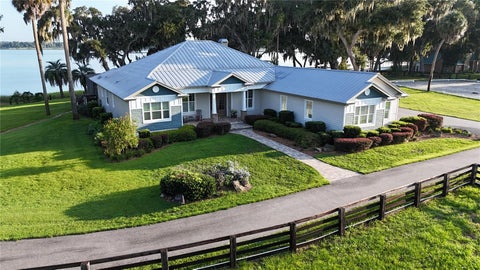 Tiny photo for 11811 SE Sunset Harbor Road, Weirsdale, FL 32195 (MLS # OM731796)