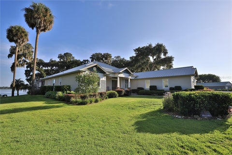 Tiny photo for 11811 SE Sunset Harbor Road, Weirsdale, FL 32195 (MLS # OM731796)