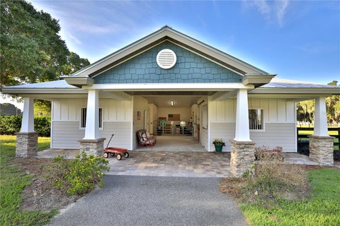 Tiny photo for 11811 SE Sunset Harbor Road, Weirsdale, FL 32195 (MLS # OM731796)