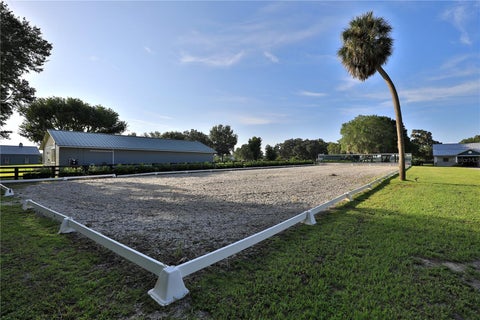 Tiny photo for 11811 SE Sunset Harbor Road, Weirsdale, FL 32195 (MLS # OM731796)