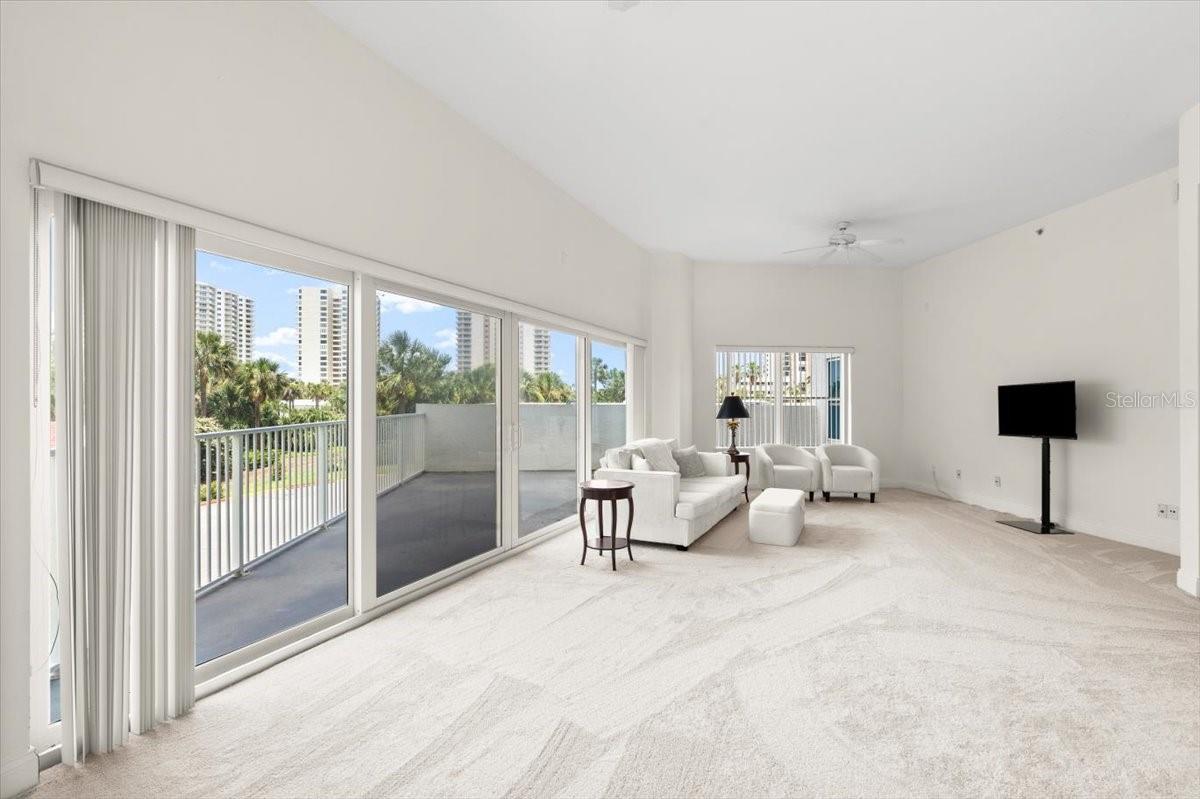 OCEANS GRAND CONDO - Residential