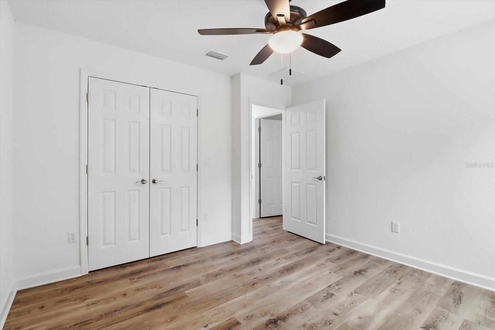 CRYSTAL MANOR UNIT 03 - Residential