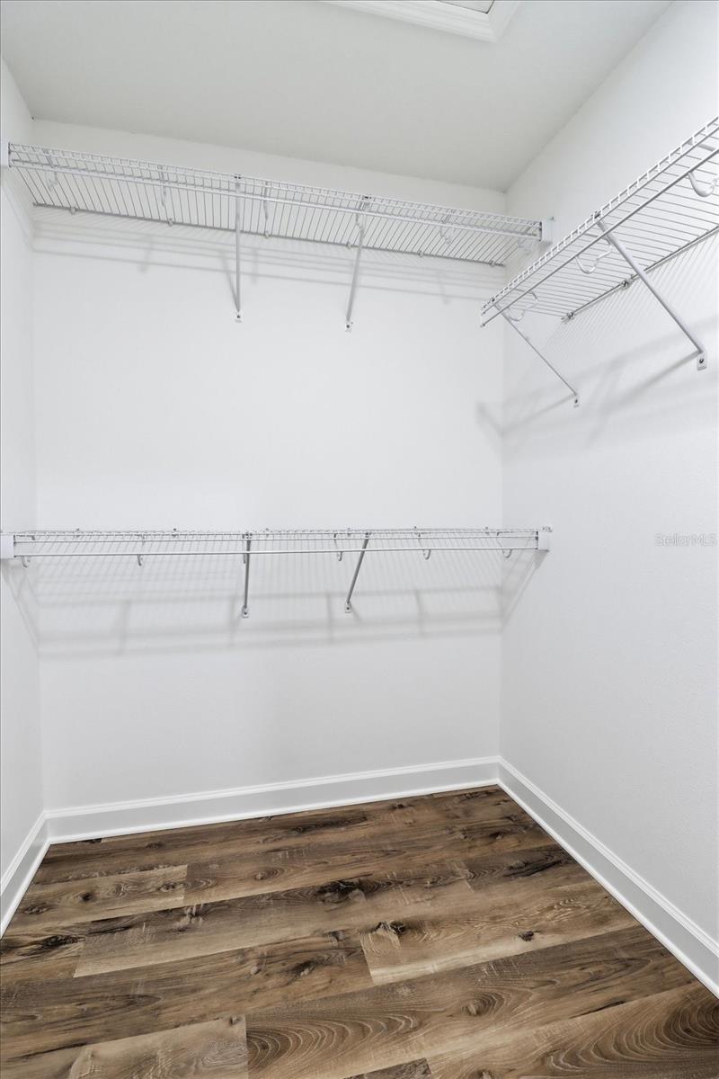 CRYSTAL MANOR UNIT 03 - Residential