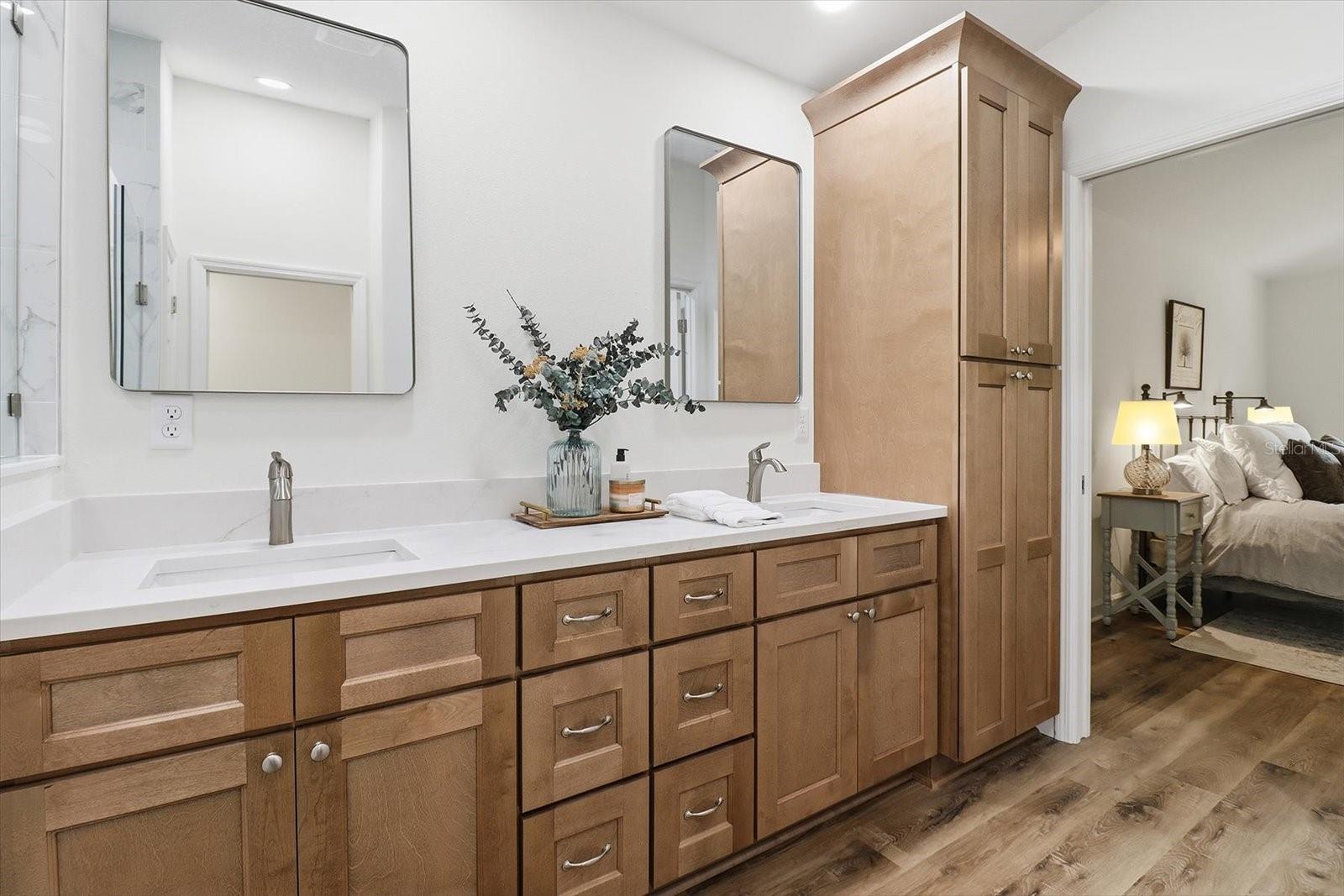 CRYSTAL MANOR UNIT 03 - Residential