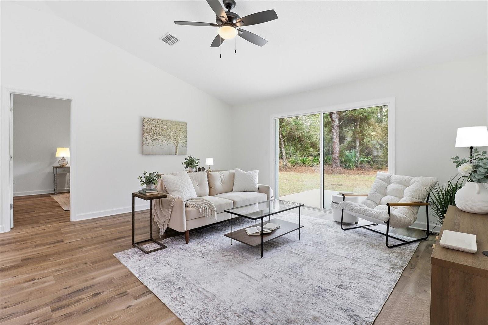 CRYSTAL MANOR UNIT 03 - Residential