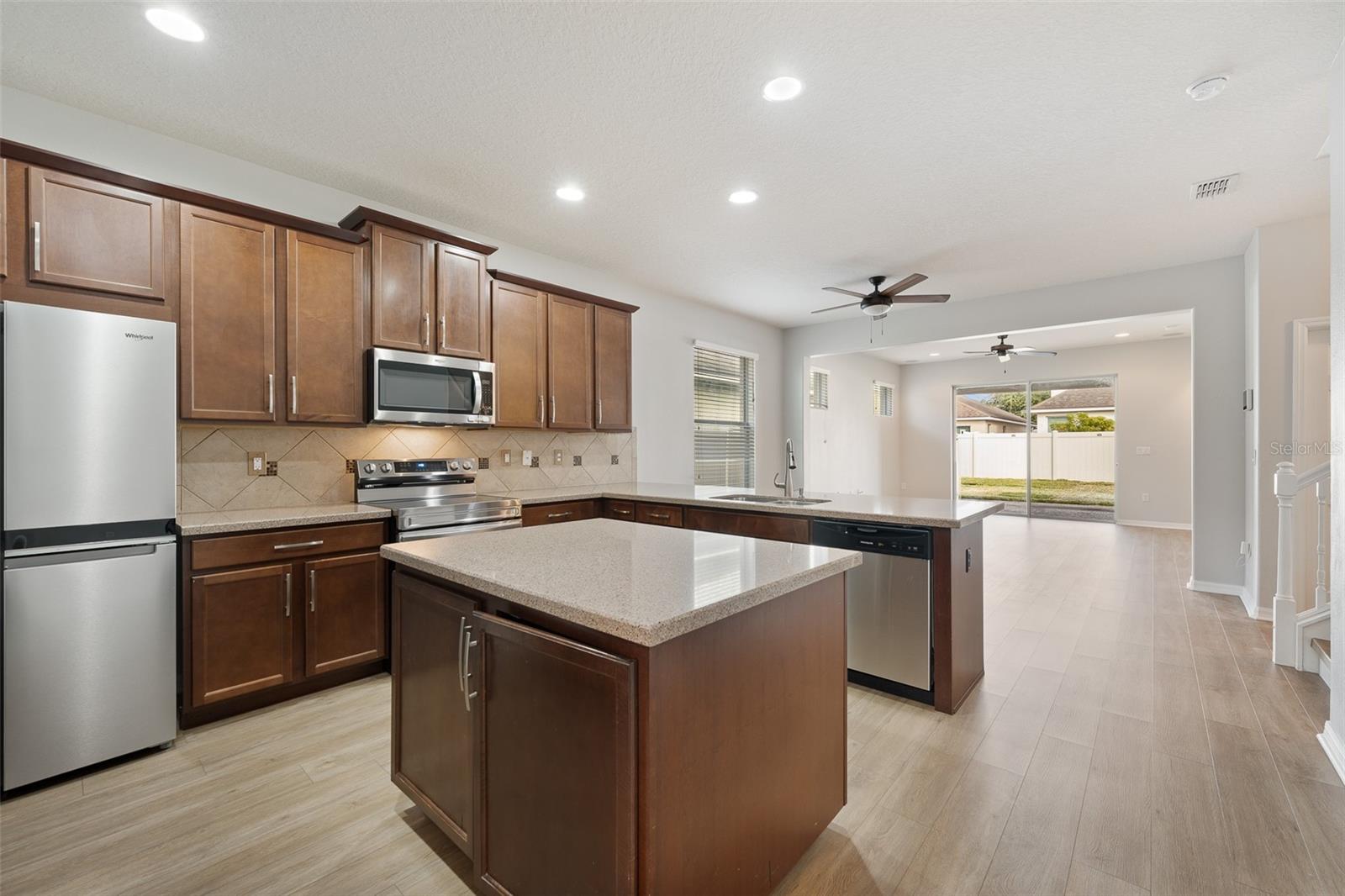 7525 AZALEA COVE CIRCLE