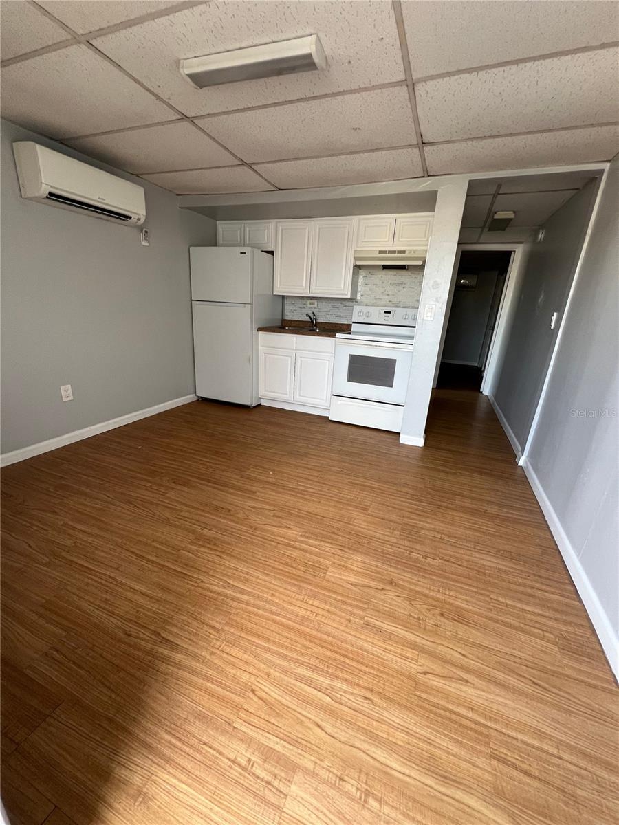 DO RAY VILLAS - Residential Lease