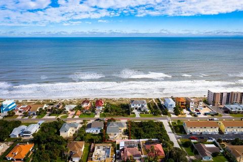 A home in PONCE INLET