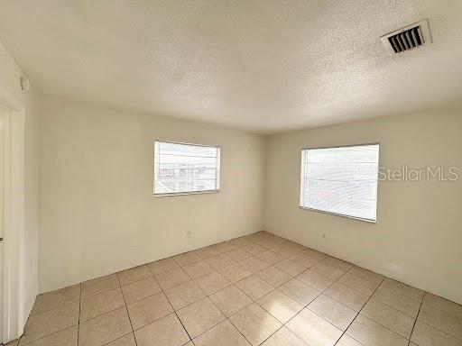 MASON & CARSWELLS HOLLY HILL - Residential Lease